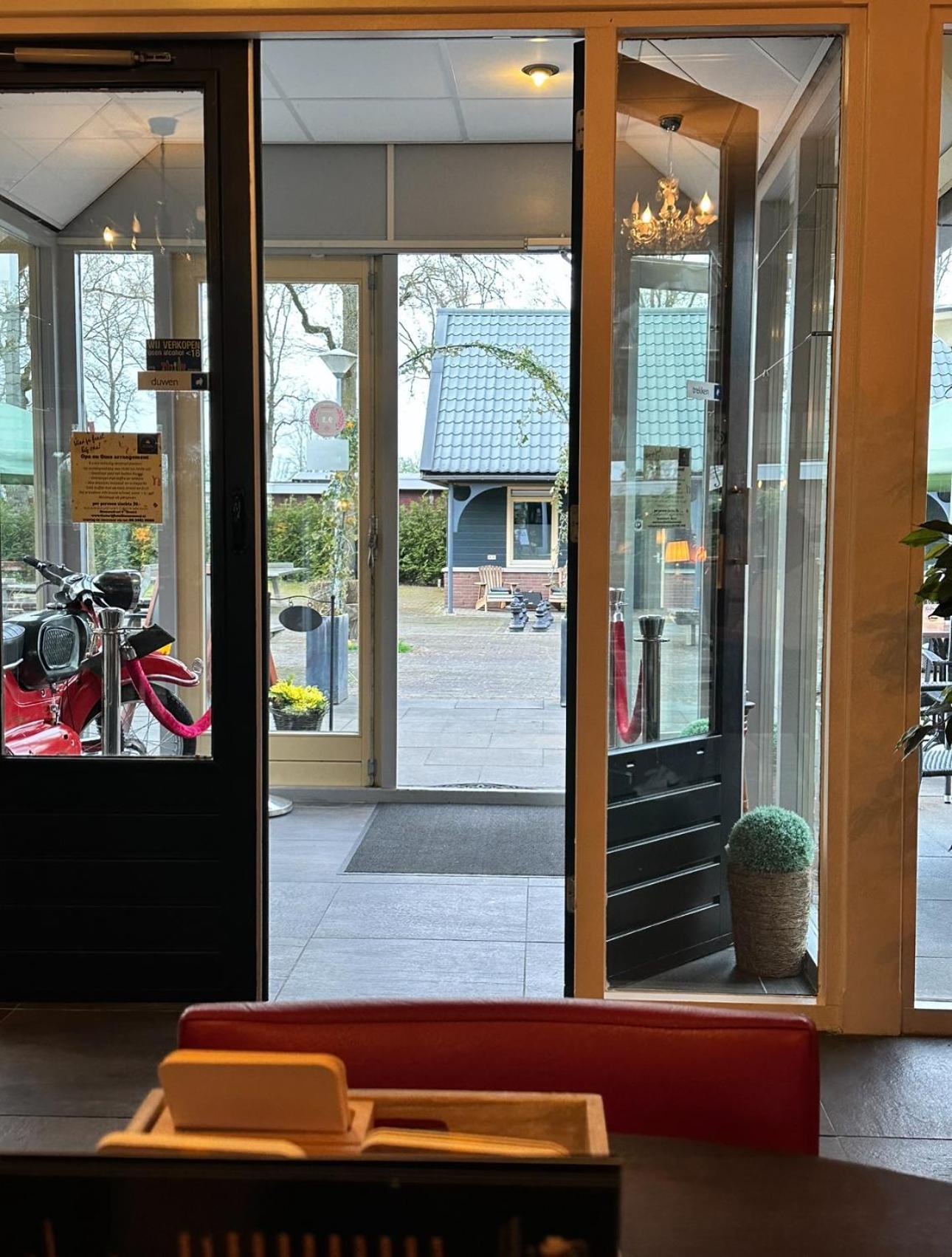 Gasterij Hotel Dennenoord 博克斯特尔 外观 照片